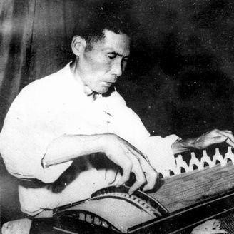 Introduction to Cao Dongfu（guzheng）Master performer,composer,music educator