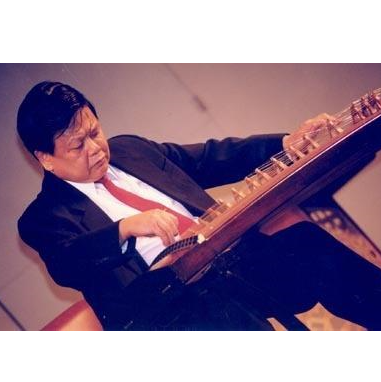 Introduction to Rao Ningxin（yangqin,guzheng）Master performer,music educator