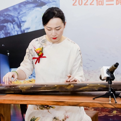 Introduction to Zhao Ying（guqin）Master performer,music educator