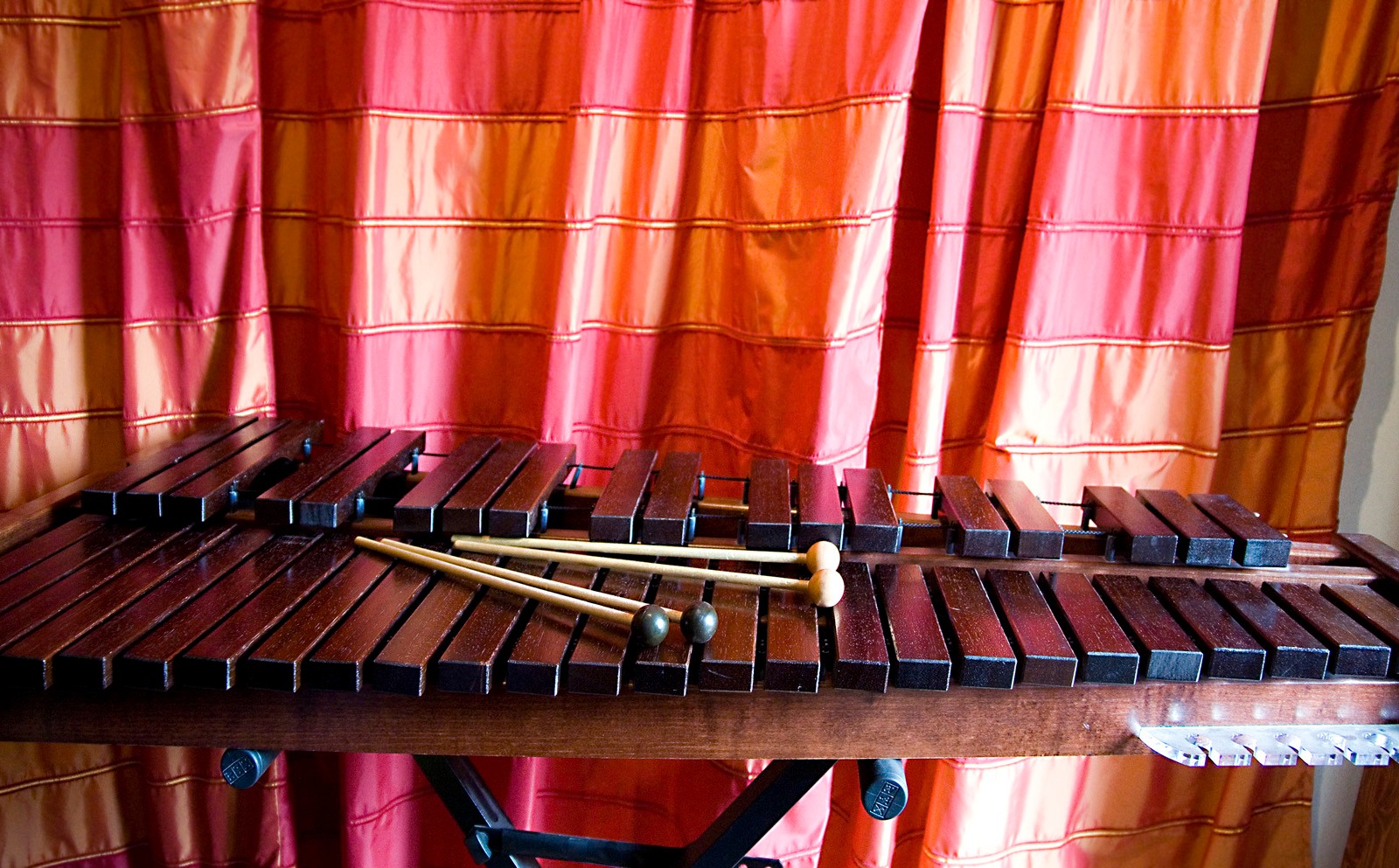 The sound characteristics of the xylophone