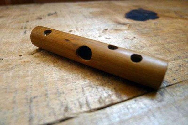 How to play the mouth flute