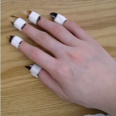 Selection and wearing of Pipa fake nails