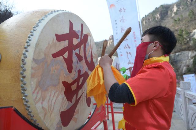 Big Drums Whispering Frightening Ceremony