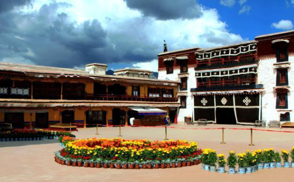 Completion of the Potala Palace - Daaga