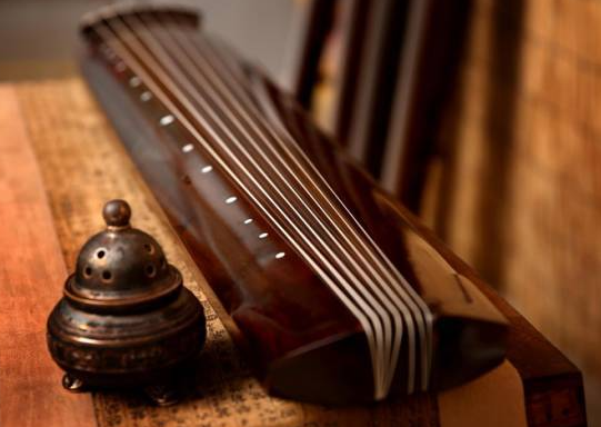 How to prevent chipped fingernails from playing the guqin