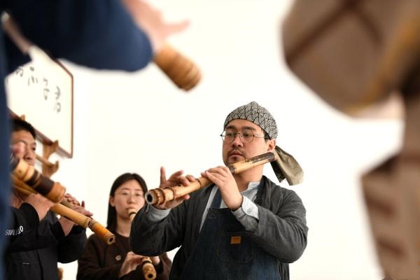 Inheriting the craftsmanship of shakuhachi musical instruments and bringing outstanding treasures back to the lives of young people