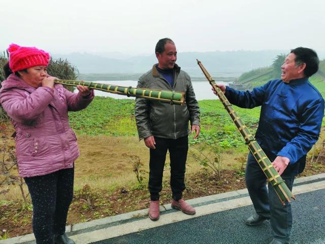 可模仿鸡叫、狗叫、百鸟之音的南溪哈号制作方法