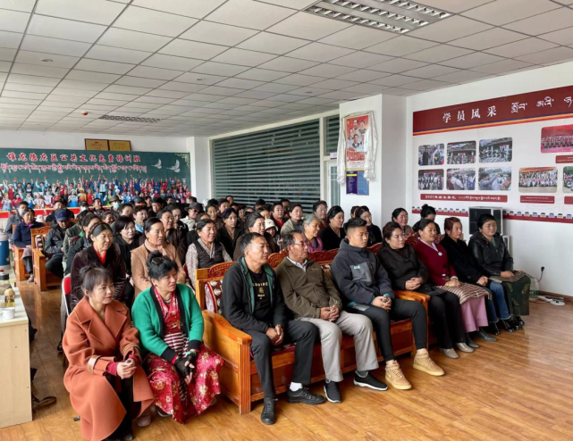 Dui Harmony Zhanian Bamboo Flute Duilong Deqing District National Art Popularization Training Course officially started