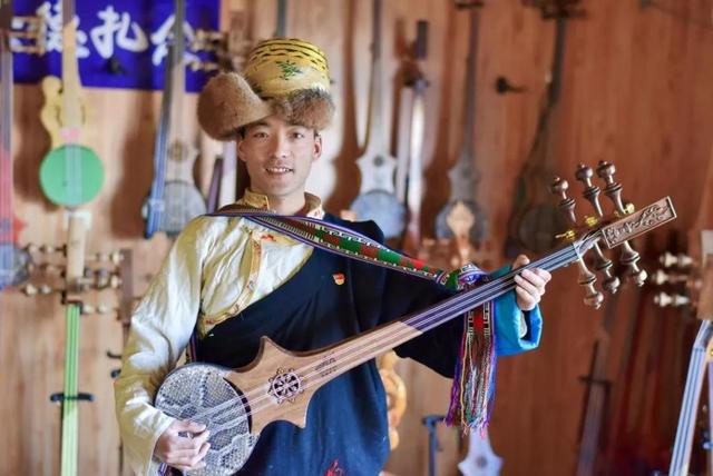 Tibet Lazdunga: The most beautiful music! The rich note played on the zha-nian