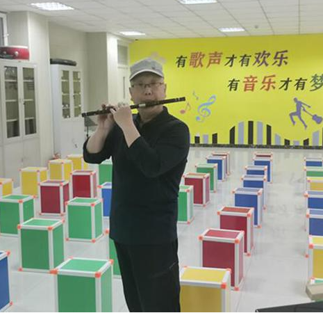 The Experimental School of Huaiyin District, Jinan City held an online party and commendation meeting with the theme of 