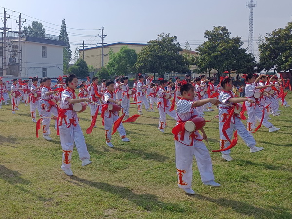 Primary and Secondary Schools in Chaihu Town: Exhibition of Sports and Arts Achievements to Promote 