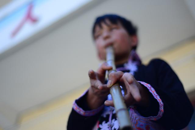 Introduce the three-eye flute course into the classroom and inherit the non-heritage culture