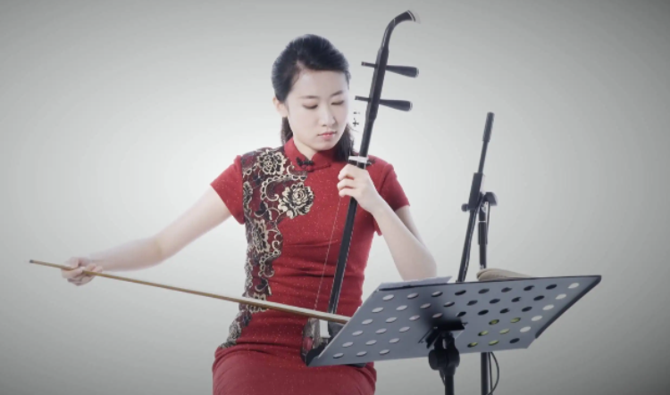 The knowledge of playing the left hand of the erhu