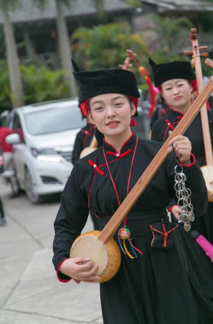 One of the unique musical instruments of the Zhuang people in Guangxi - Tianqin