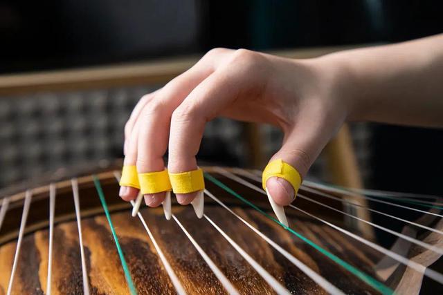 Types of Guzheng Fake Nails Suitable for Playing