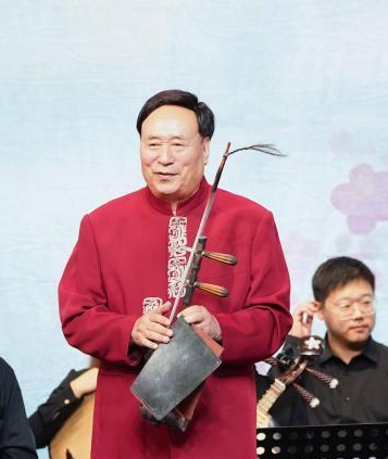 Jinghu virtuoso Yan Shouping's special concert for the 70th anniversary of his career - 
