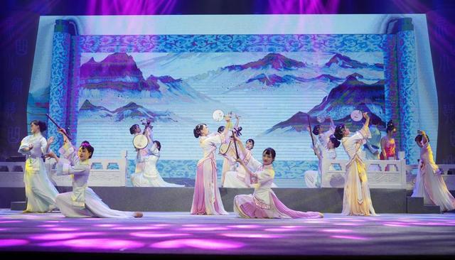 Kunqu Town Musical Harmony 2022 Kunshan Bacheng Chongyang Music Conference Opening Ceremony was held smoothly