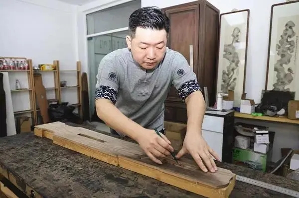 Lighting up the Guqin Culture that prevailed in Jinshan, Wu, thousands of years ago with love
