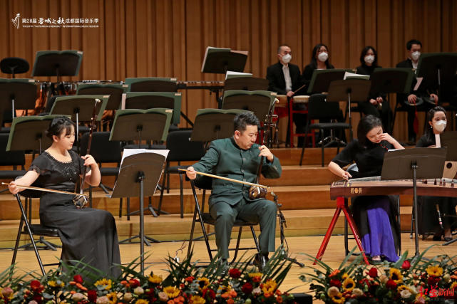 Xishu He Chaobo Special Concert was played in Chengdu City Concert Hall