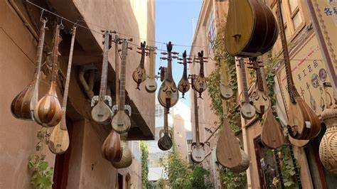 Xinjiang National Musical Instrument Maker: Let the sound of the zither continue to be melodious