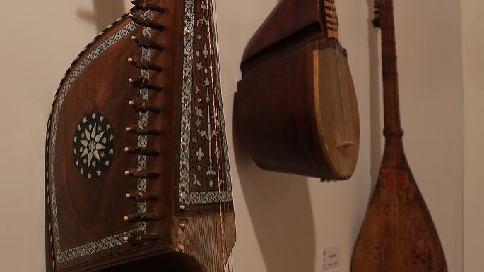 Strive to leave precious memories for ethnic musical instruments